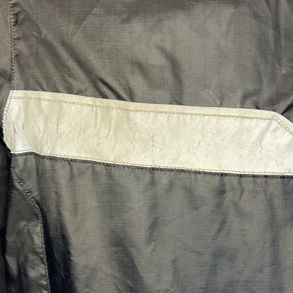 Nike Run Chi Chicago Marathon Jacket 
Size L
Black/Blue/3M - Picture 12 of 16